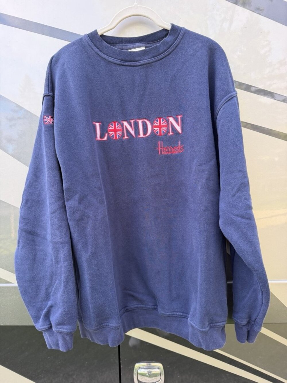Vintage 90s Harrods Knightsbridge blue London British embroidered sweatshirt L